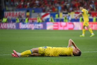 队报：迈尼昂右腿内收肌受伤伤缺至少10天 但应该可以参加欧洲杯